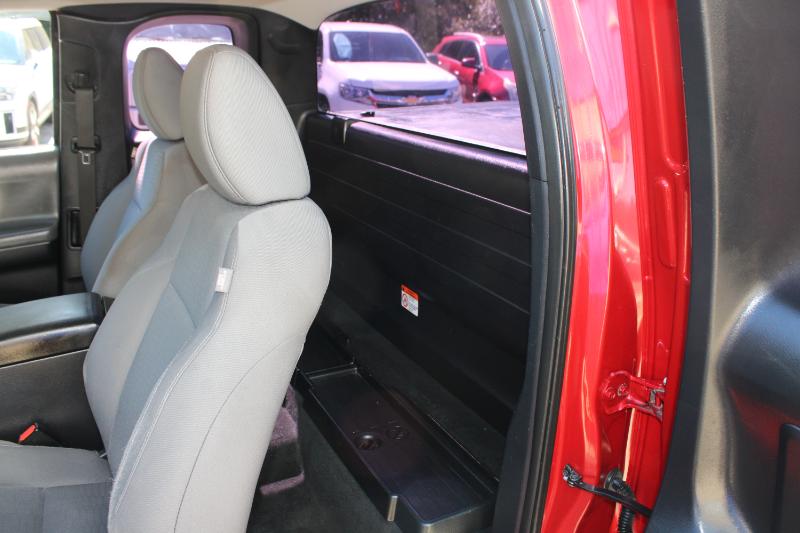 Toyota Tacoma 4WD Access Cab I4 AT SR5 (Natl) 2016