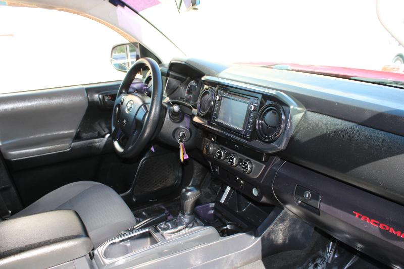 Toyota Tacoma 4WD Access Cab I4 AT SR5 (Natl) 2016
