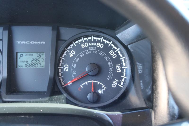 Toyota Tacoma 4WD Access Cab I4 AT SR5 (Natl) 2016