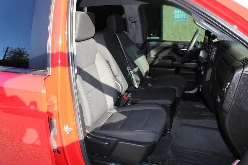 Chevrolet Silverado 1500 2WD Crew Cab 147" Custom 2022