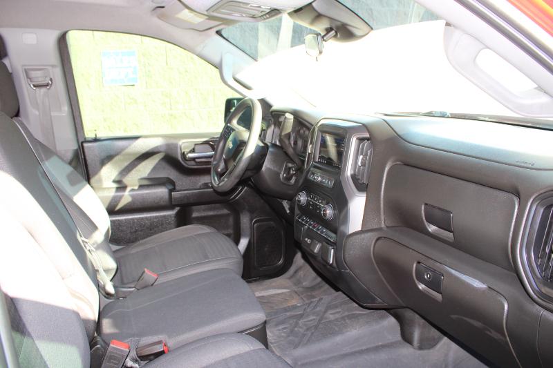 Chevrolet Silverado 1500 2WD Crew Cab 147" Custom 2022