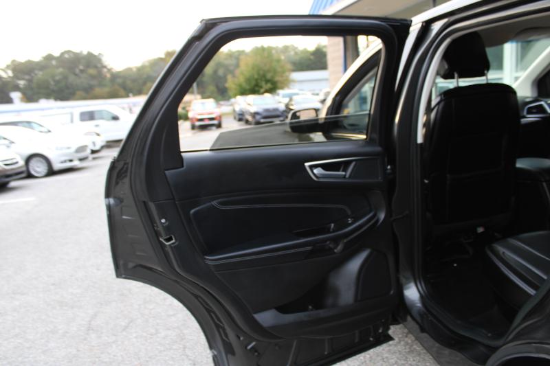 Ford Edge Titanium FWD 2018