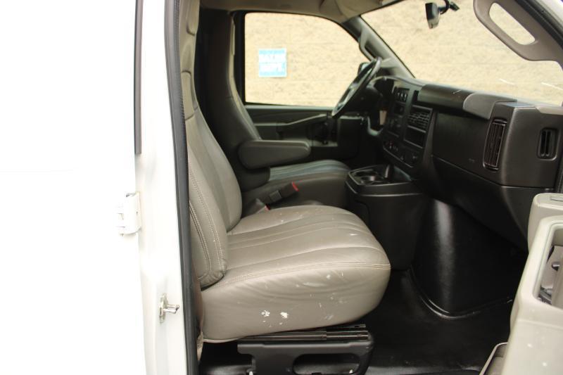 Chevrolet Express Cargo Van RWD 2500 135" 2019