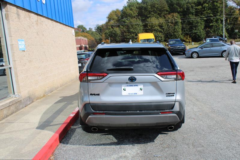 2020 Toyota RAV4 Hybrid Limited photo 3