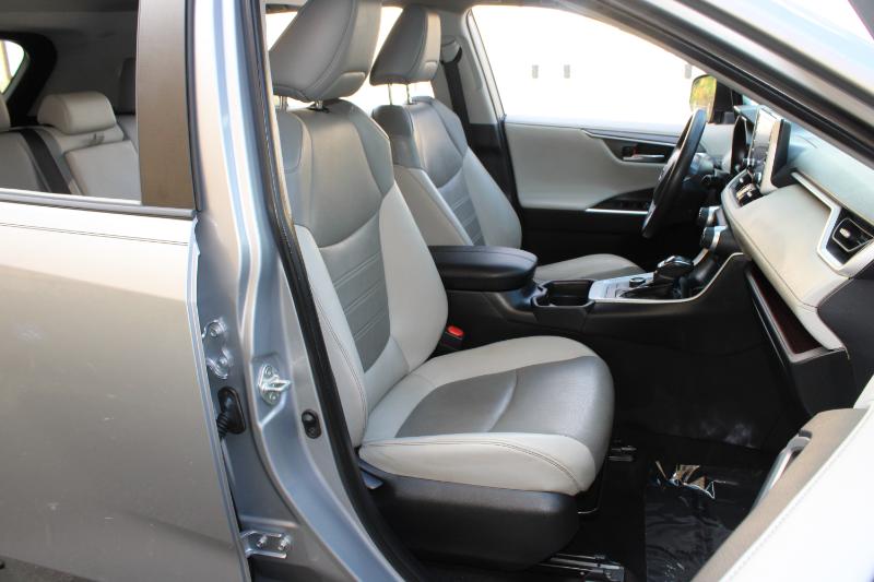 Toyota RAV4 Hybrid Limited AWD (Natl) 2020