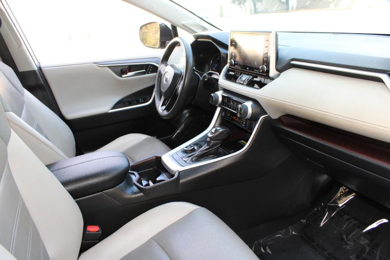 Toyota RAV4 Hybrid Limited AWD (Natl) 2020