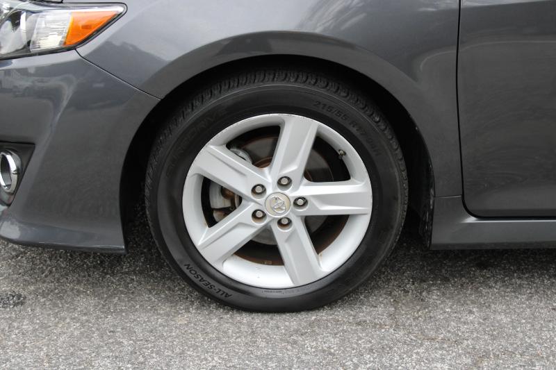 Toyota Camry 4dr Sdn I4 Auto SE Sport Limited Edition (Natl) 2012