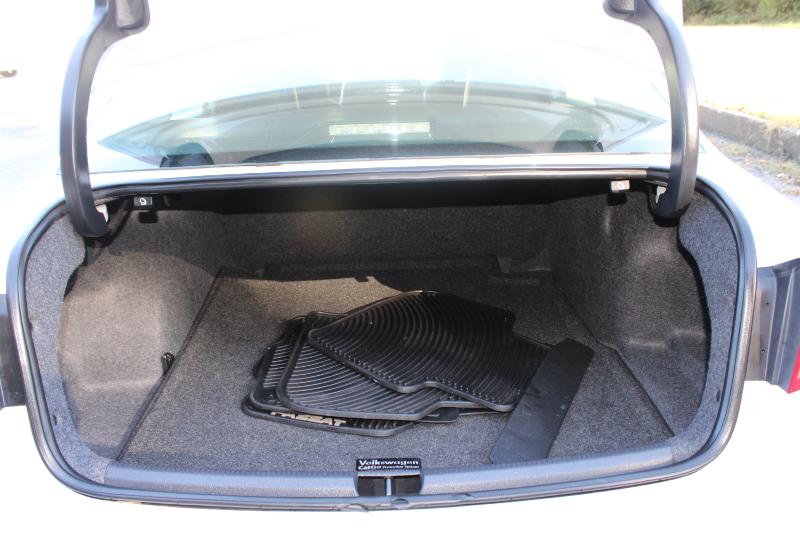 Volkswagen Passat 4dr Sdn 2.5L Auto SE 2013