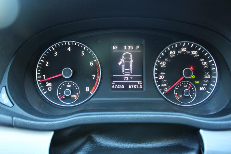 Volkswagen Passat 4dr Sdn 2.5L Auto SE 2013