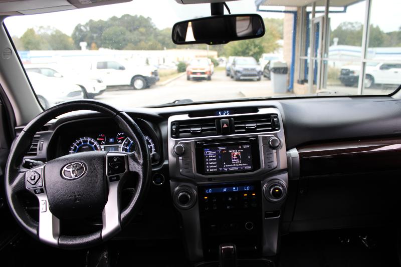 Toyota 4Runner RWD 4dr V6 SR5 Premium (Natl) 2016