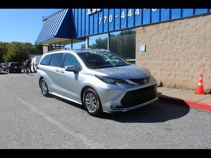 Toyota Sienna XLE FWD 8-Passenger (Natl) 2021