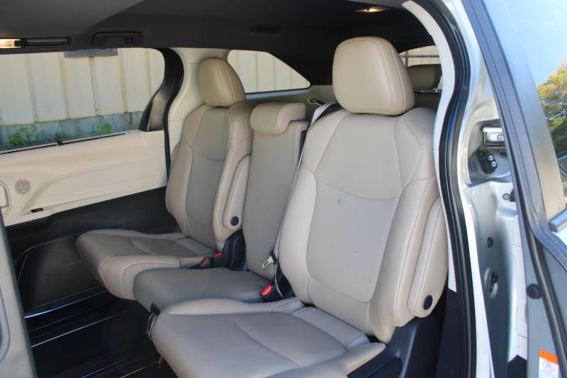 Toyota Sienna XLE FWD 8-Passenger (Natl) 2021