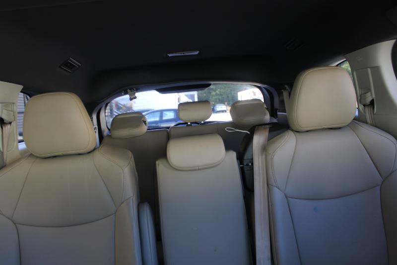 Toyota Sienna XLE FWD 8-Passenger (Natl) 2021