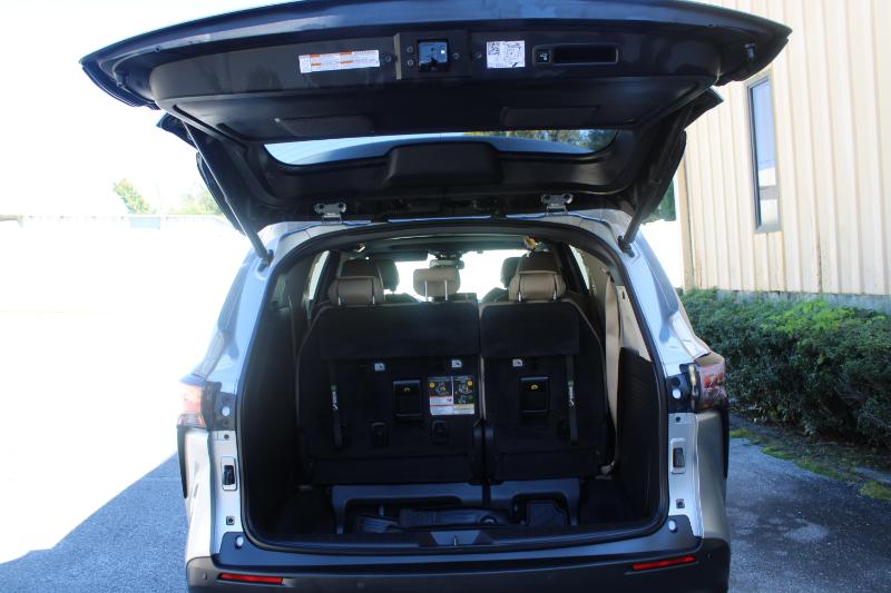 Toyota Sienna XLE FWD 8-Passenger (Natl) 2021