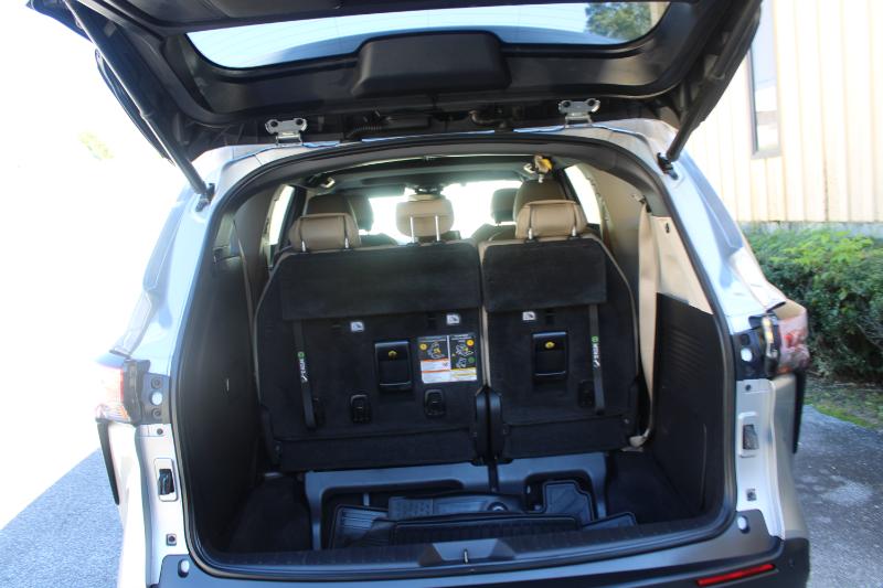 Toyota Sienna XLE FWD 8-Passenger (Natl) 2021