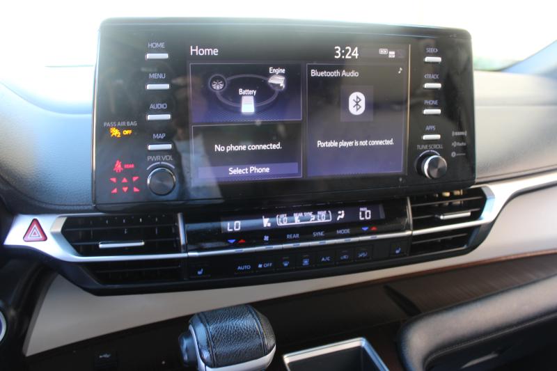 Toyota Sienna XLE FWD 8-Passenger (Natl) 2021