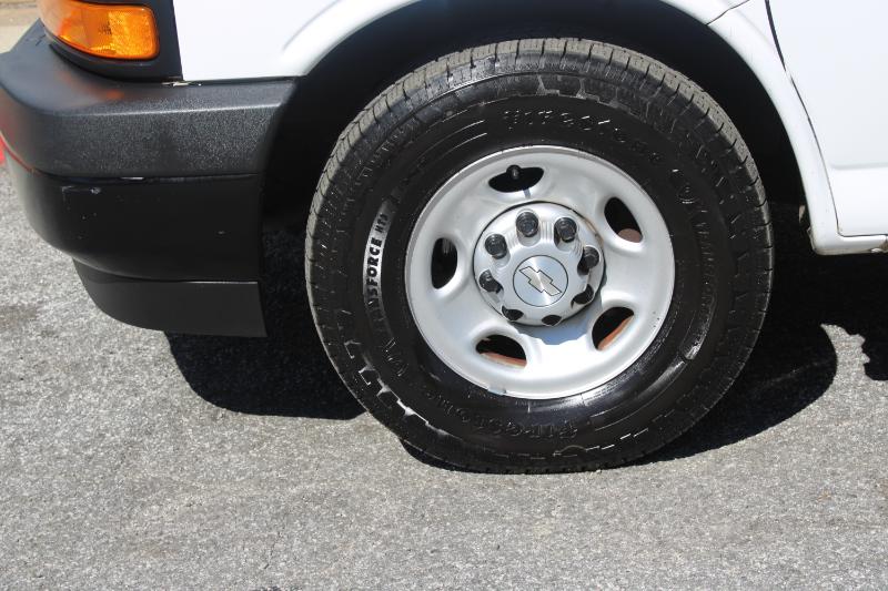 Chevrolet Express Cargo Van RWD 2500 135" 2019