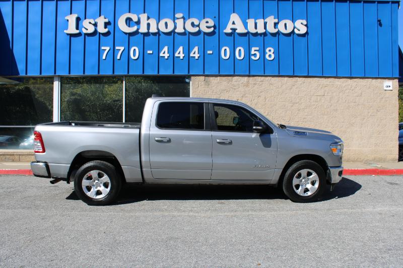 RAM 1500 Big Horn 4x2 Crew Cab 5'7" Box 2022