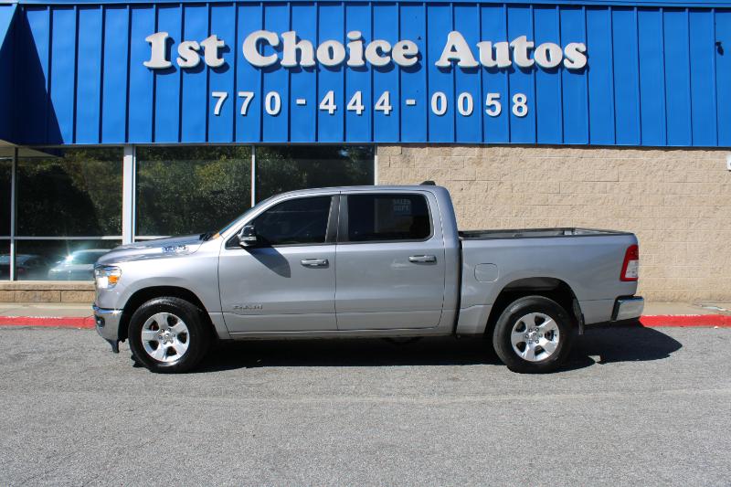 RAM 1500 Big Horn 4x2 Crew Cab 5'7" Box 2022