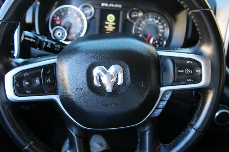 RAM 1500 Big Horn 4x2 Crew Cab 5'7" Box 2022