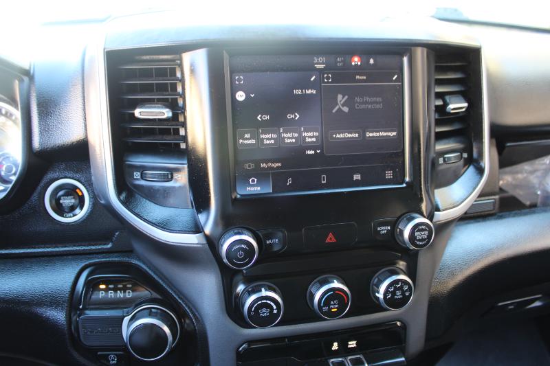 RAM 1500 Big Horn 4x2 Crew Cab 5'7" Box 2022