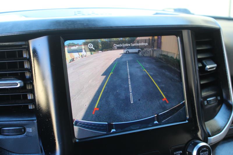 RAM 1500 Big Horn 4x2 Crew Cab 5'7" Box 2022