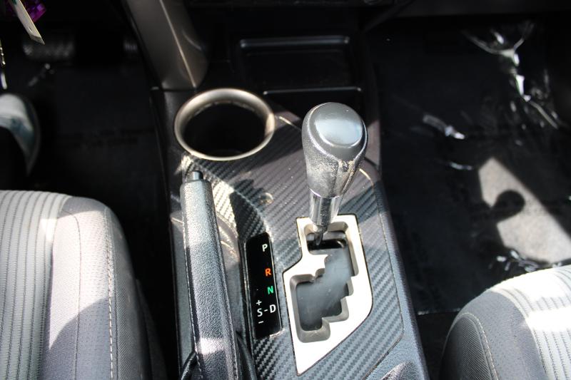 Toyota RAV4 FWD 4dr XLE (Natl) 2015