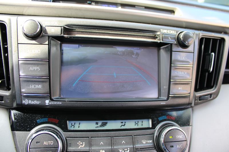 Toyota RAV4 FWD 4dr XLE (Natl) 2015