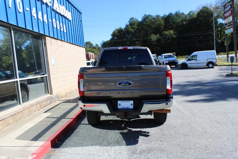 Ford Super Duty F-250 SRW King Ranch 4WD Crew Cab 8' Box 2018