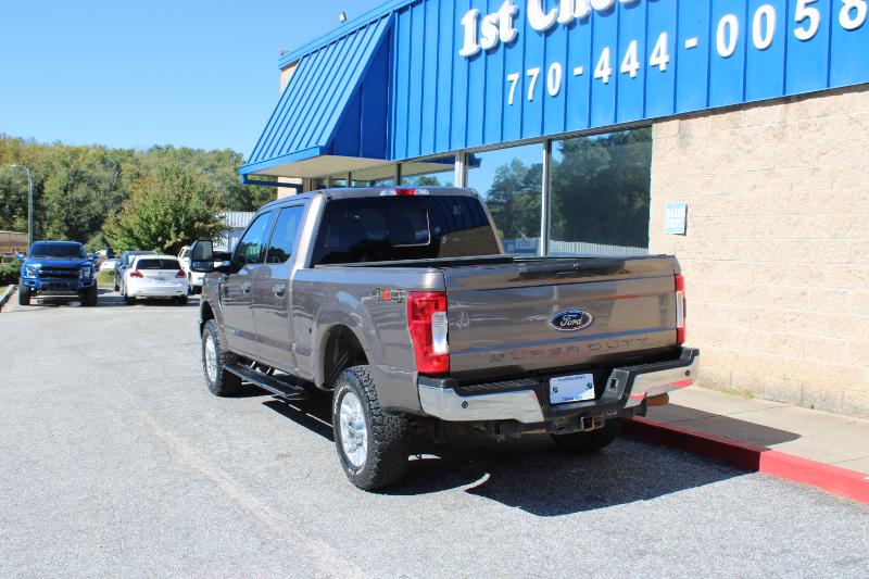 Ford Super Duty F-250 SRW King Ranch 4WD Crew Cab 8' Box 2018