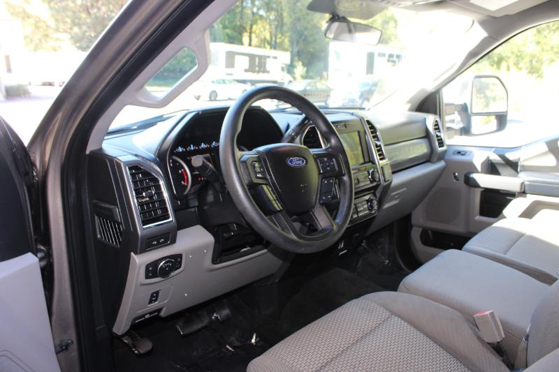 Ford Super Duty F-250 SRW King Ranch 4WD Crew Cab 8' Box 2018