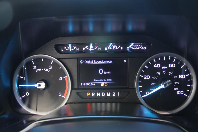 Ford Super Duty F-250 SRW King Ranch 4WD Crew Cab 8' Box 2018