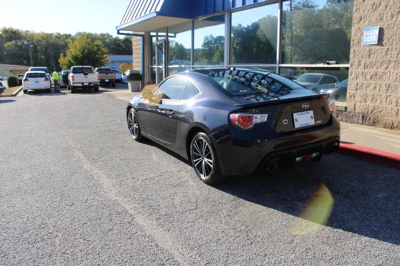 Scion FR-S 2dr Cpe Man (Natl) 2013