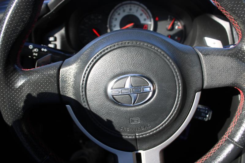 Scion FR-S 2dr Cpe Man (Natl) 2013