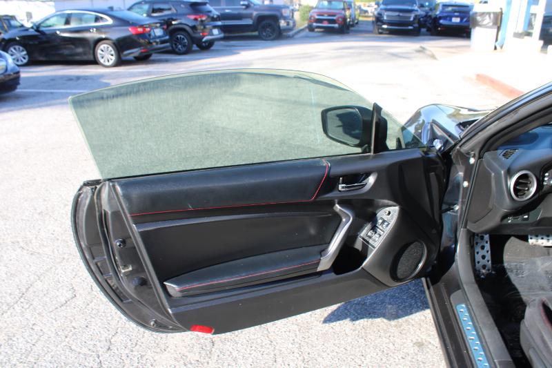 Scion FR-S 2dr Cpe Man (Natl) 2013