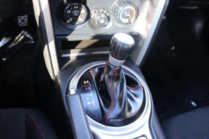 Scion FR-S 2dr Cpe Man (Natl) 2013
