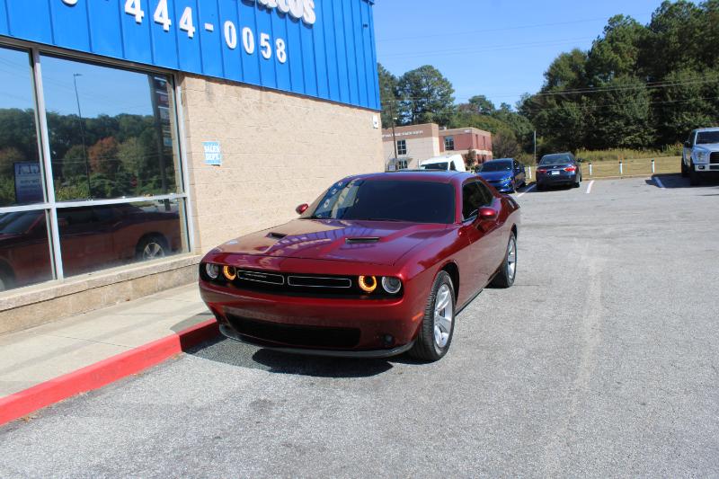 Dodge Challenger SXT RWD 2021