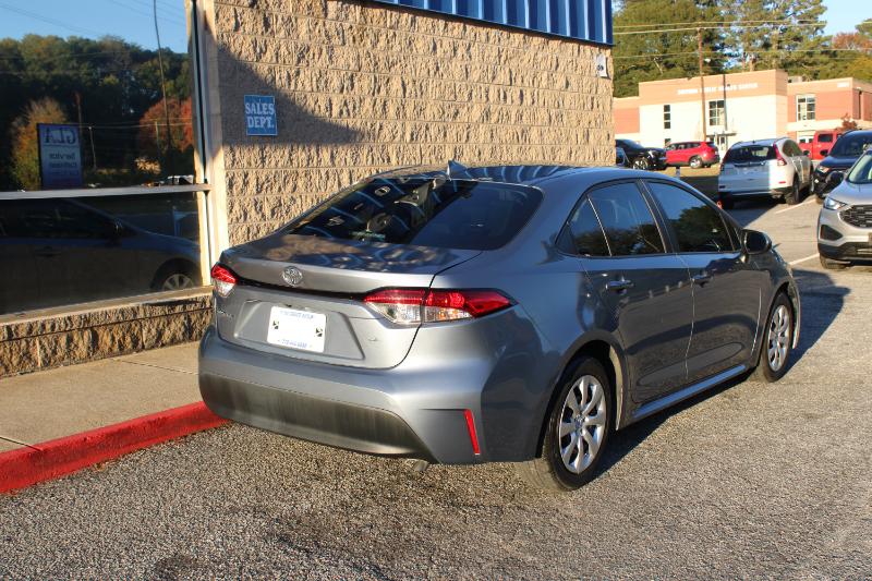 2024 Toyota Corolla LE photo 4