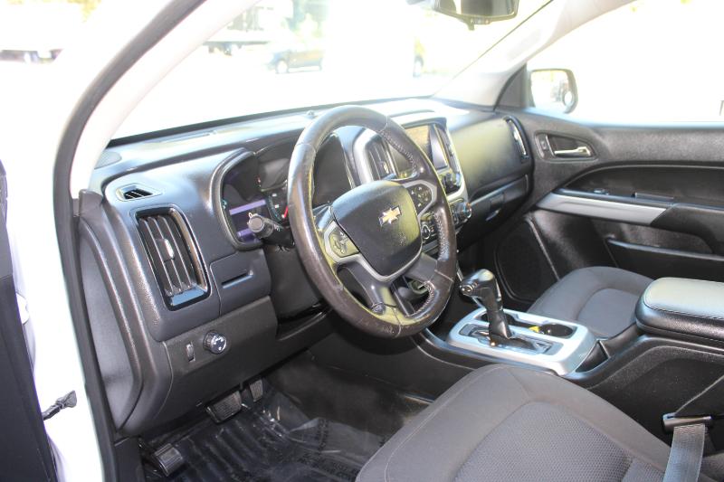 2020 Chevrolet Colorado LT photo 2