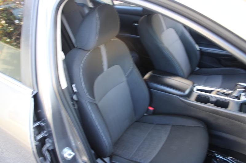 Nissan Sentra SV CVT 2021