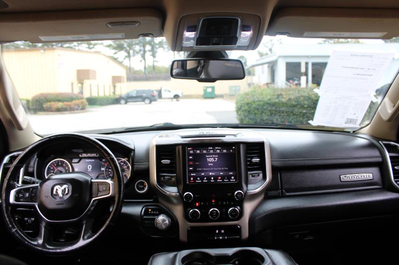 RAM 1500 Laramie 4x2 Crew Cab 5'7" Box 2019