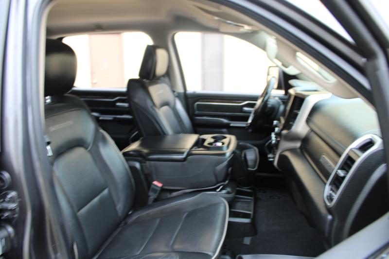 RAM 1500 Laramie 4x2 Crew Cab 5'7" Box 2019