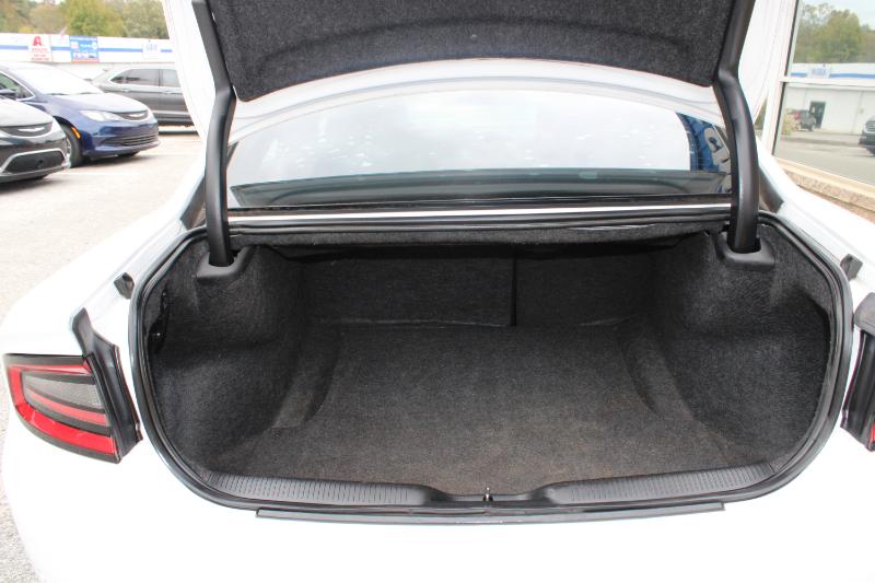 Dodge Charger SXT RWD 2019