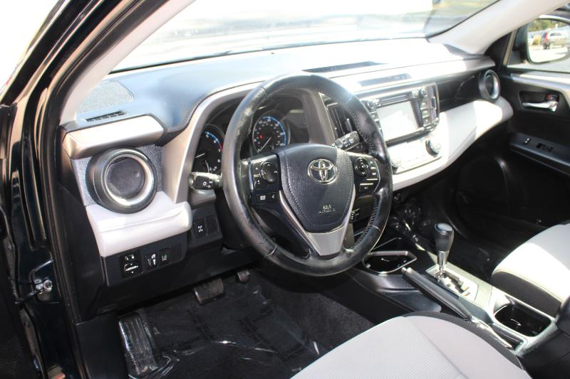 Toyota RAV4 Adventure AWD (Natl) 2018