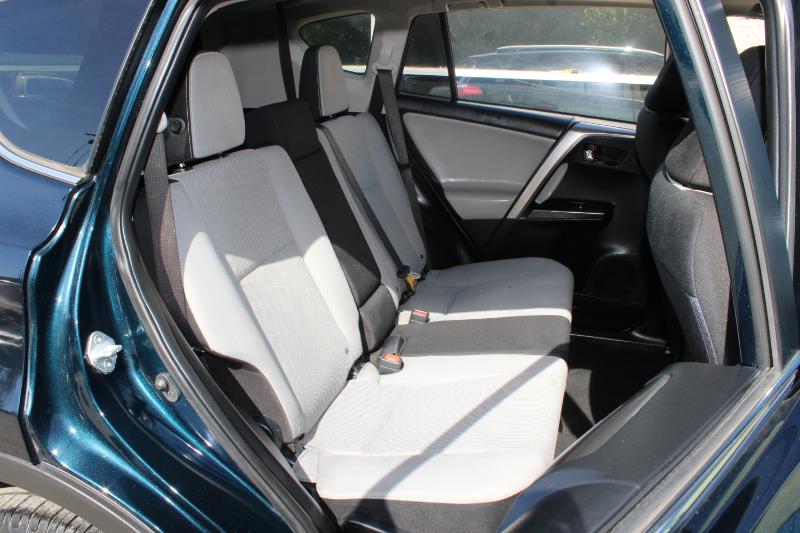 Toyota RAV4 Adventure AWD (Natl) 2018