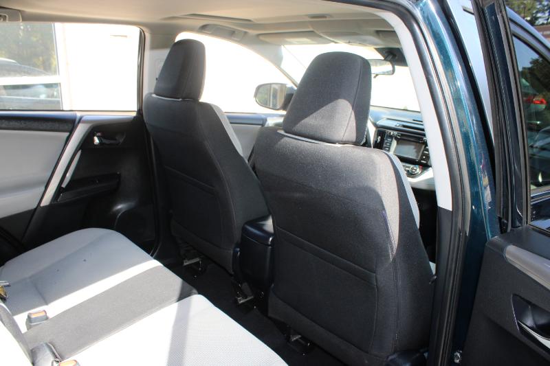 Toyota RAV4 Adventure AWD (Natl) 2018