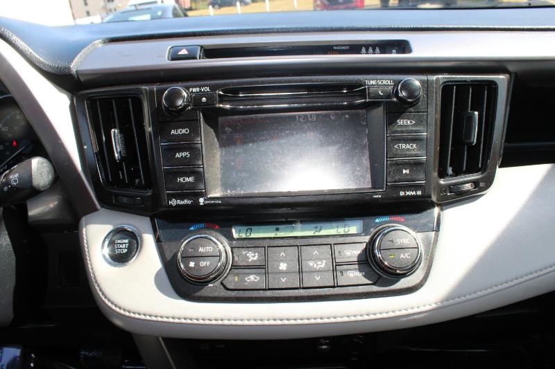 Toyota RAV4 Adventure AWD (Natl) 2018