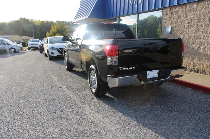 Toyota Tundra 2WD Double 145.7" 5.7L V8 SR5 (Natl 2007