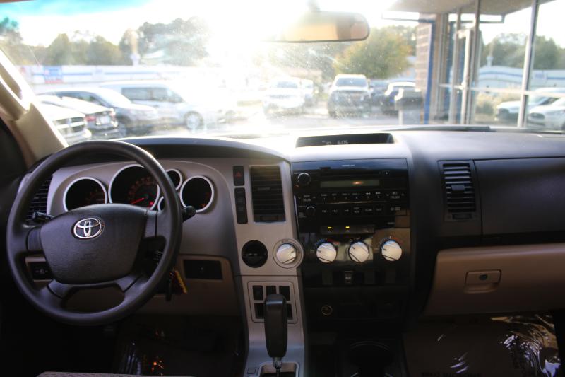 Toyota Tundra 2WD Double 145.7" 5.7L V8 SR5 (Natl 2007