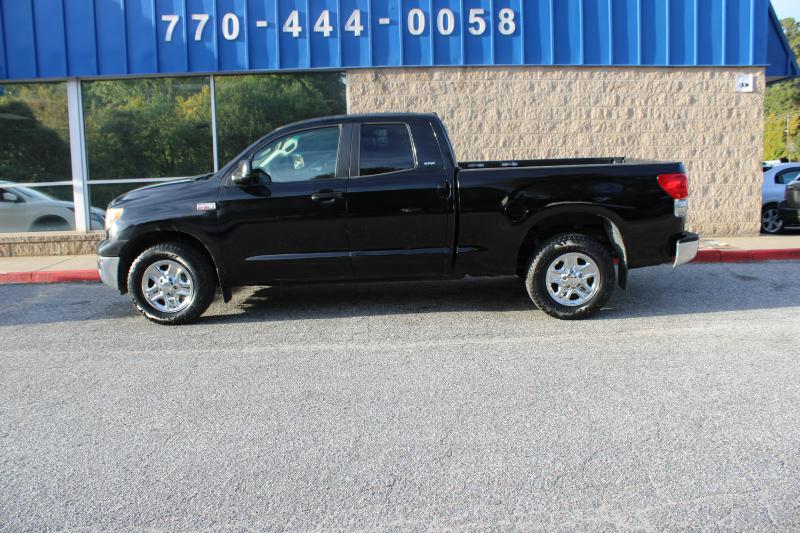 Toyota Tundra 2WD Double 145.7" 5.7L V8 SR5 (Natl 2007
